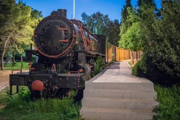 Dolce Favola Nomad Casa - Kalamata'S City Getaway エクステリア 写真